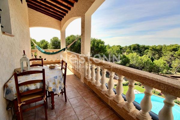 Maison composée de deux habitations (T5 140m² + T2 de 60m²) sur une parcelle de 4290m² dans un secteur prisé