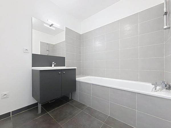Appartement Marseille 3 pièce(s) 63.35 m2