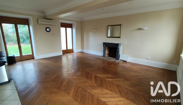 Immeuble à vendre 518 m² Écouen