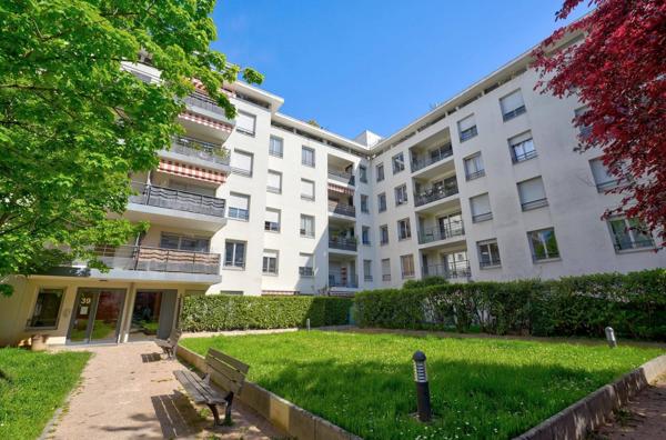 Appartement T3 - 71 m² avec balcon