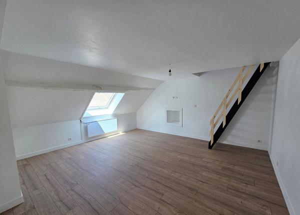 Maison Dourdan 5 pièces de 160 m2 avec grange attenante de 80 m² + garage 20 m²
