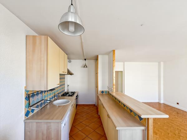 Appartement T4 de 85 m² avec piscine et tennis privatifs - Métro Garibaldi Lyon (69003)