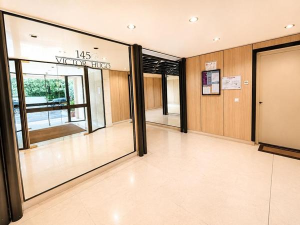 Appartement 51 m2 avec balcon et box
