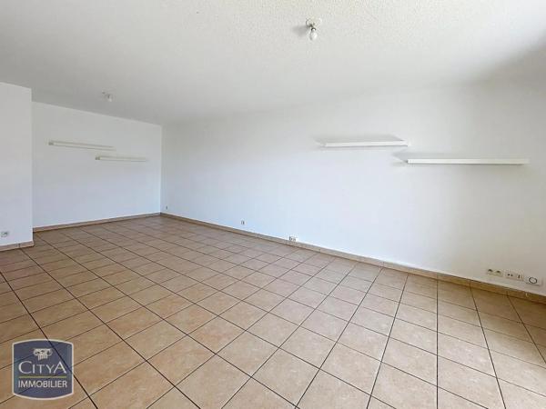 Appartement à louer 3 pièces 74.52m² Nîmes (30900)