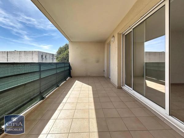 Appartement à louer 3 pièces 74.52m² Nîmes (30900)