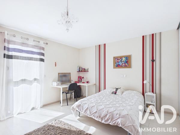 Maison à vendre 6 pièces 254 m² Saint-Julien-les-Villas