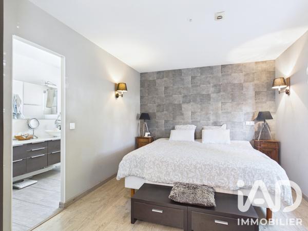 Maison à vendre 6 pièces 254 m² Saint-Julien-les-Villas