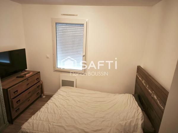 Très bien situé intra muros de la Fleche