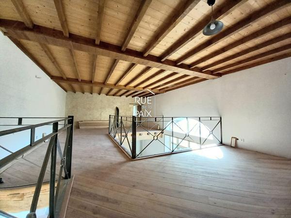 86200 POUANT Maison corps de ferme 244.09 m²