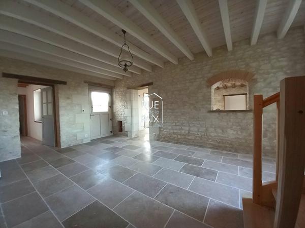 86200 POUANT Maison corps de ferme 244.09 m²