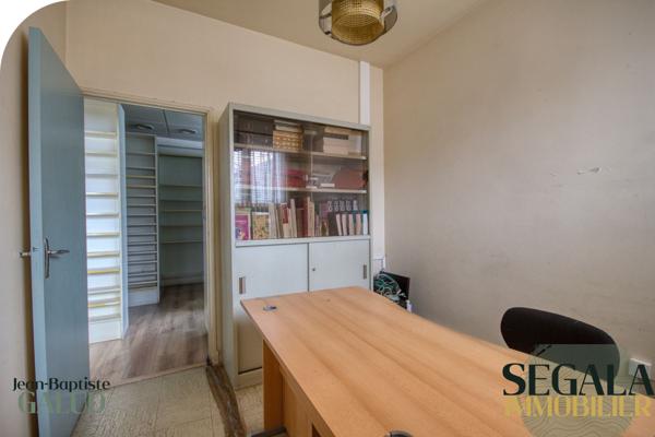 Saint-Benoît-de-Carmaux (81400) Immeuble centre Saint-Benoît – Local 75 m² + appartement