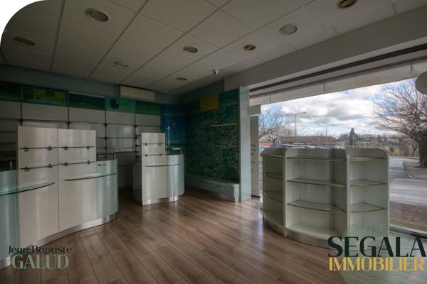 Saint-Benoît-de-Carmaux (81400) Immeuble centre Saint-Benoît – Local 75 m² + appartement