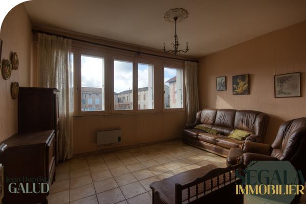 Saint-Benoît-de-Carmaux (81400) Immeuble centre Saint-Benoît – Local 75 m² + appartement