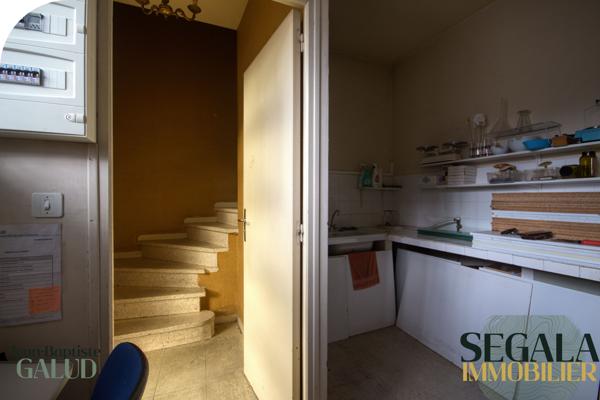 Saint-Benoît-de-Carmaux (81400) Immeuble centre Saint-Benoît – Local 75 m² + appartement