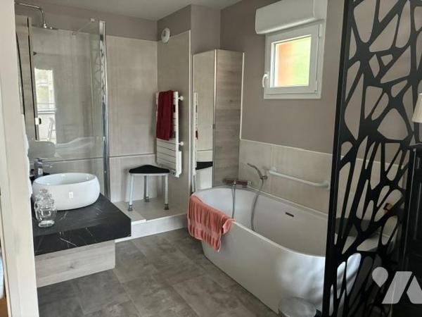 Appartement T3 - centre STE CATHERINE