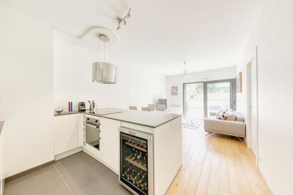 Issy-les-Moulineaux (92130) Appartement d'exception avec 80m2 de jardin terrasse plein sud