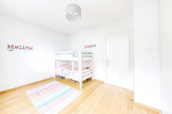 Issy-les-Moulineaux (92130) Appartement d'exception avec 80m2 de jardin terrasse plein sud