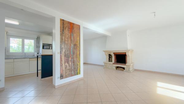 Maison de 2000 avec 4/5 chambres au quartier des fleurs