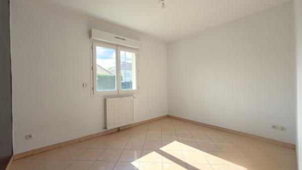 Maison de 2000 avec 4/5 chambres au quartier des fleurs