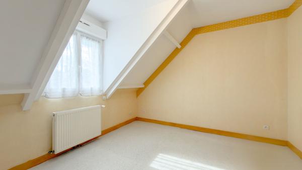 Maison de 2000 avec 4/5 chambres au quartier des fleurs