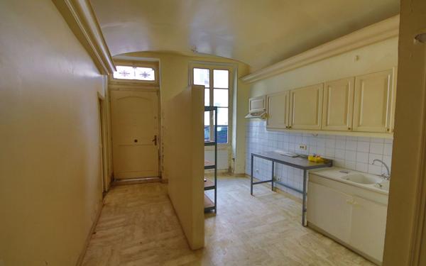 Appartement à vendre    3 pièces • 100 m2 Château-Thierry