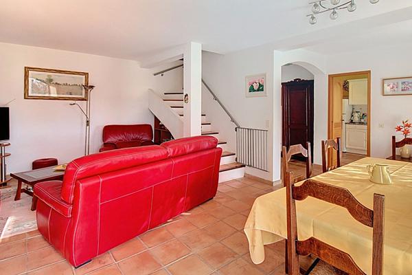 A VENDRE EN EXCLUSIVITE à LORGUES - Villa de 112m² sur un terrain de 1123m² avec PISCINE et GARAGE - VUE - AU CALME