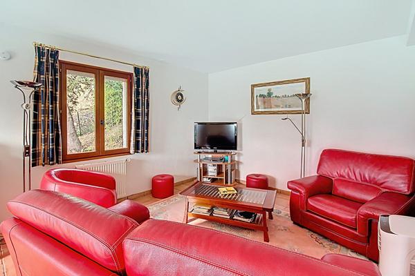 A VENDRE EN EXCLUSIVITE à LORGUES - Villa de 112m² sur un terrain de 1123m² avec PISCINE et GARAGE - VUE - AU CALME