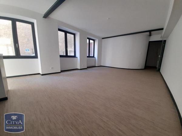 Appartement à louer 3 pièces 76.84m²