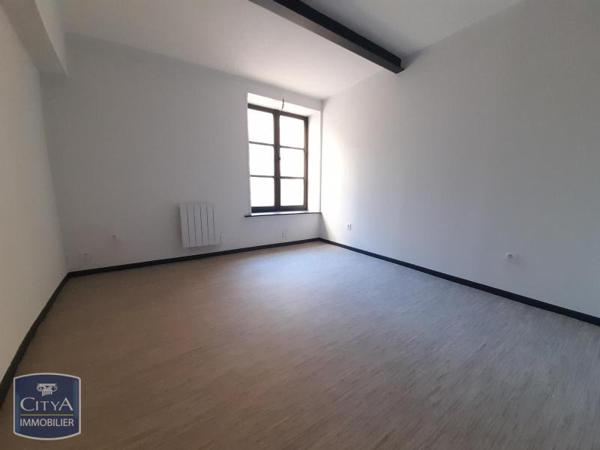 Appartement à louer 3 pièces 76.84m²