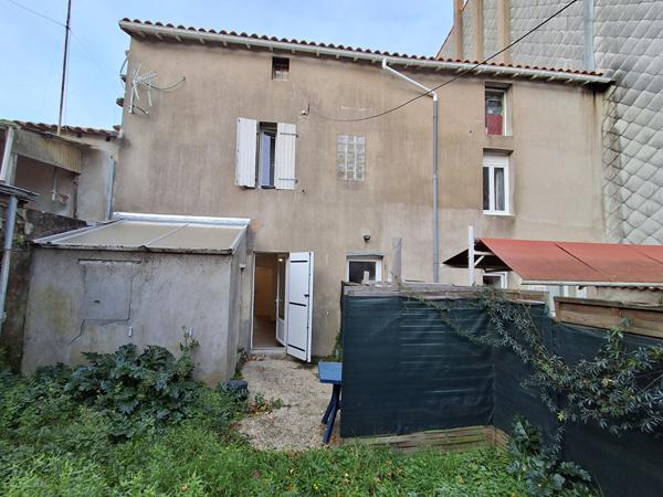 Vente immeuble La Roche Sur Yon : 425 000 € - AJP Immobilier La Roche-sur-Yon