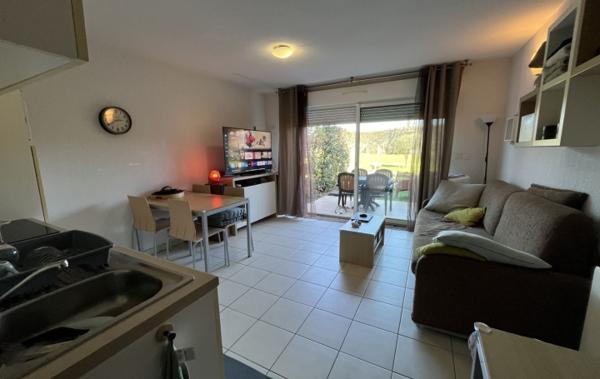 Vente Appartement P2 Avec cabine Azille   