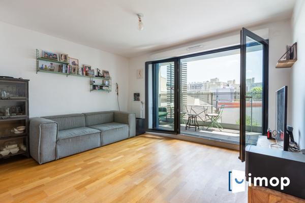 BAS MONTREUIL : Lumineux 4 pièces 3 chambres avec terrasses