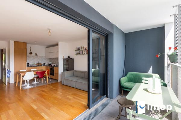 BAS MONTREUIL : Lumineux 4 pièces 3 chambres avec terrasses