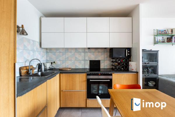 BAS MONTREUIL : Lumineux 4 pièces 3 chambres avec terrasses