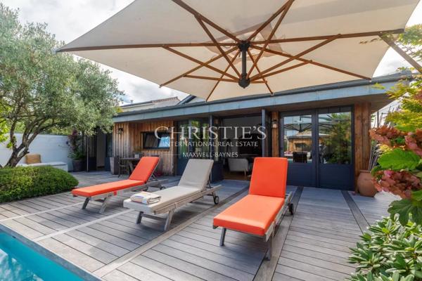 Bruges limite Bouscat – Maison d’environ 190 m2 avec jardin et piscine