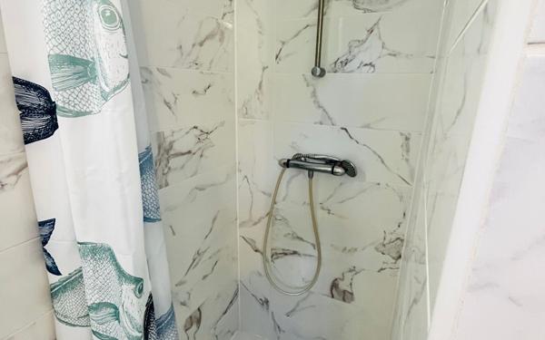 Maison à vendre    7 pièces •  Royan