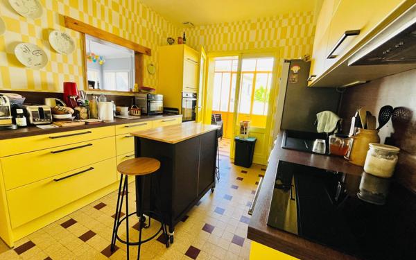 Maison à vendre    7 pièces •  Royan