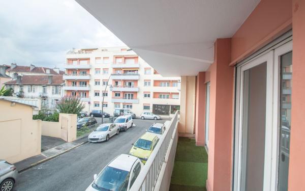 Appartement à louer    3 pièces •  Pau