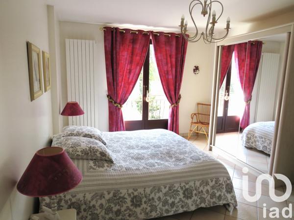 House for sale 8 rooms 163 m² Neuilly-sur-Marne