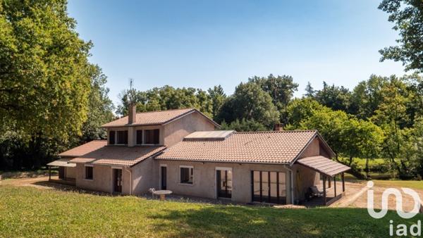 Maison à vendre 7 pièces 203 m² Écully