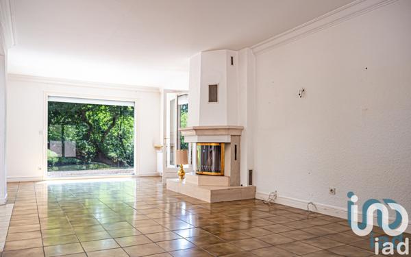 Maison à vendre 7 pièces 203 m² Écully