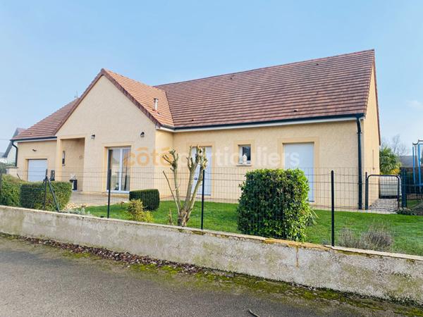 Vente Maison173,5 m² - 8 Pièces - CHATENOY EN BRESSE (71380)
