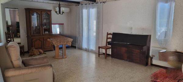 VILLA AUX PORTES DE CASSIS 9 pièce(s) 190 m2 SUR 800 m²