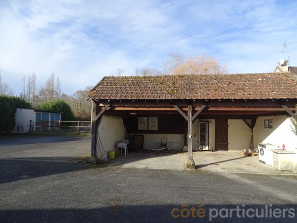 Vente Maison165 m² - 9 Pièces - LIGNIERES (18160)