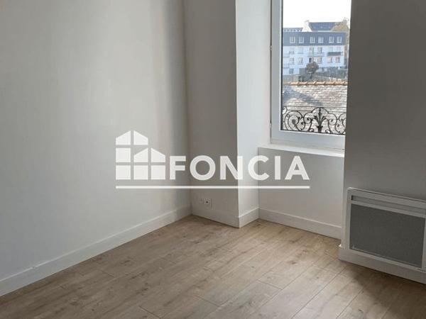 Location Appartement 2 pièces 30.54 m² - 29 RUE JULES NOEL Quimper 29000