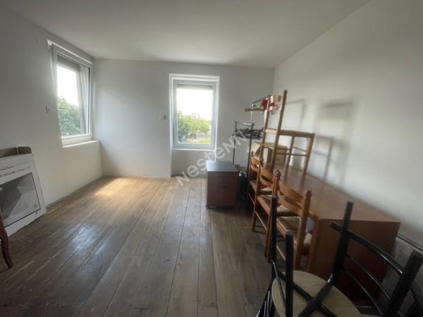 Maison de 6 pieces a Ploermel (56800)