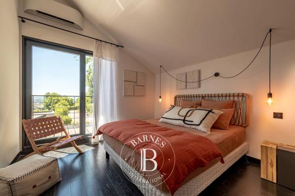 Annecy-le-Vieux, Maison 5 Chambres -  265 m² à vendre
