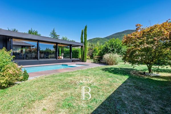Annecy-le-Vieux, Maison 5 Chambres -  265 m² à vendre