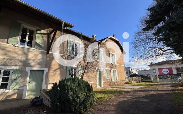 Maison à louer    6 pièces •  Saint-Hilaire-de-la-Côte