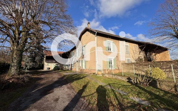 Maison à louer    6 pièces •  Saint-Hilaire-de-la-Côte